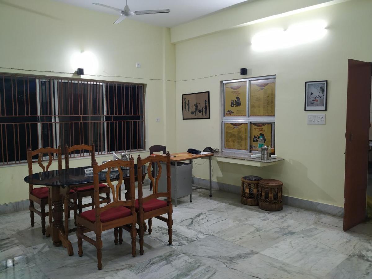 Bhalobasa Anandabas Hotel Болпур Екстериор снимка