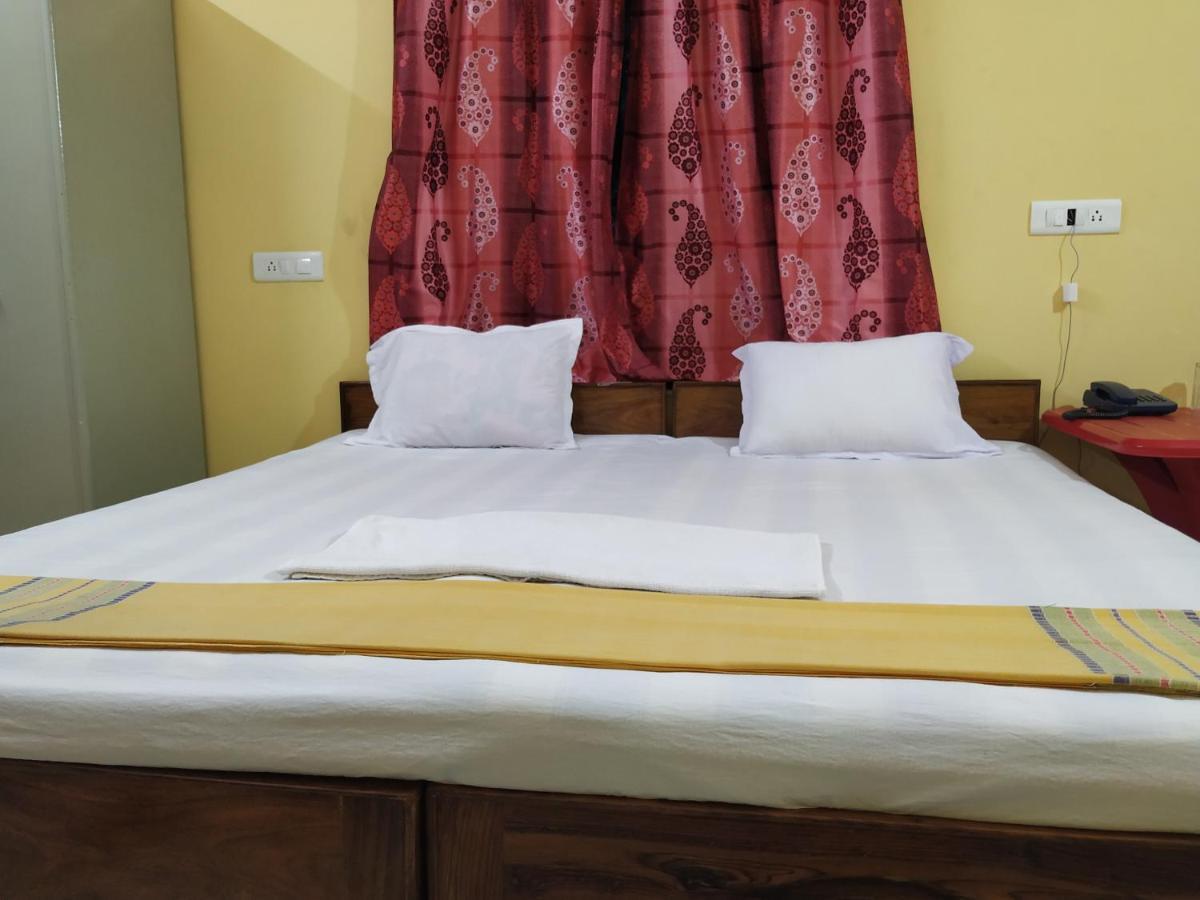 Bhalobasa Anandabas Hotel Болпур Екстериор снимка
