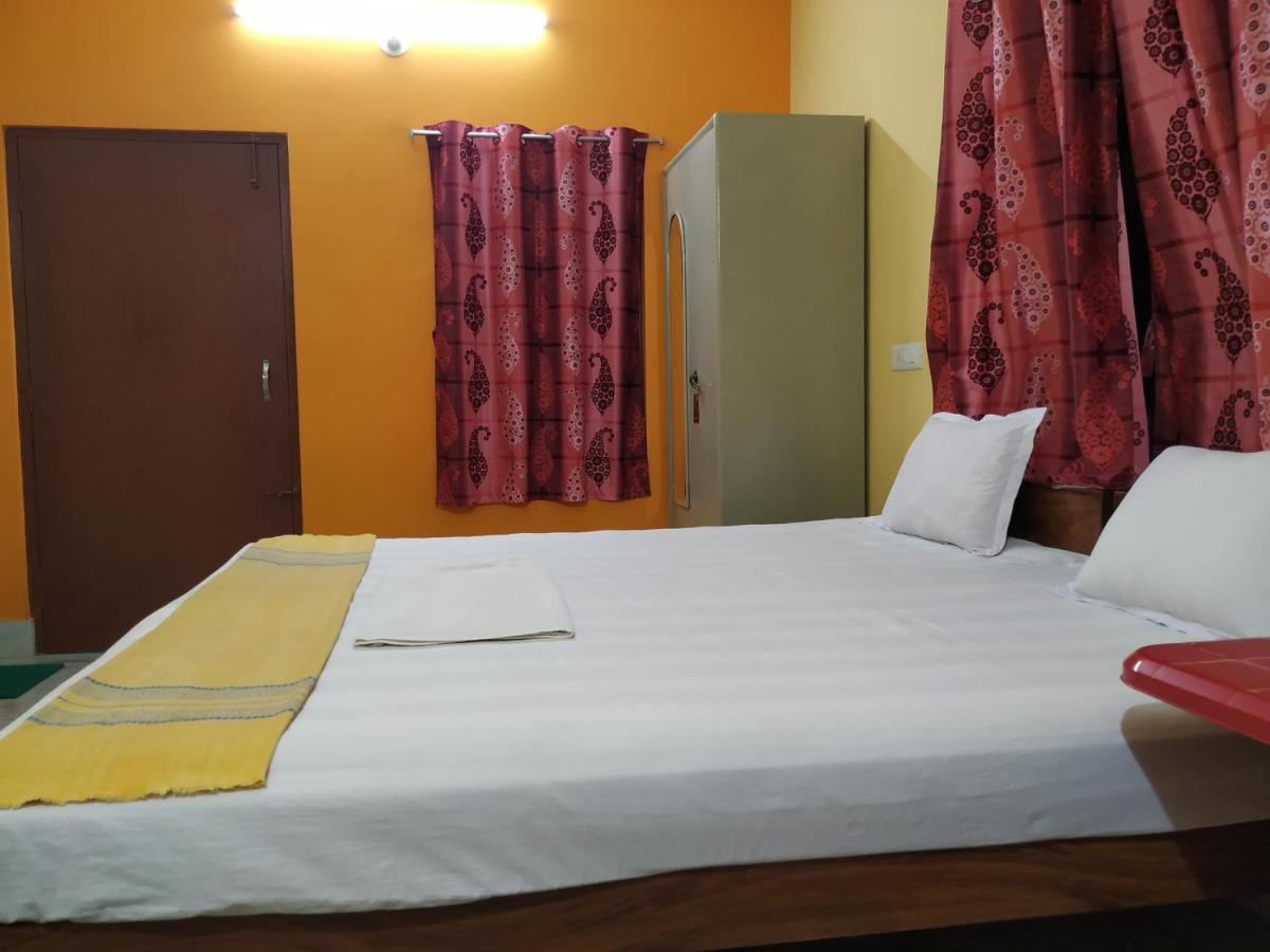Bhalobasa Anandabas Hotel Болпур Екстериор снимка