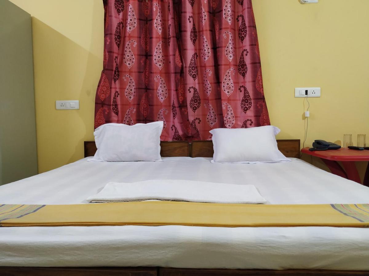 Bhalobasa Anandabas Hotel Болпур Екстериор снимка