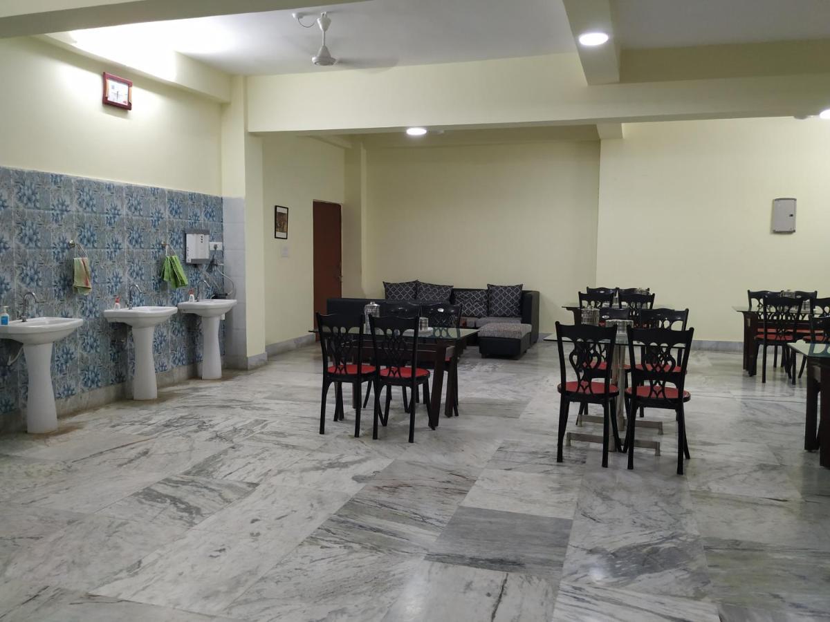 Bhalobasa Anandabas Hotel Болпур Екстериор снимка