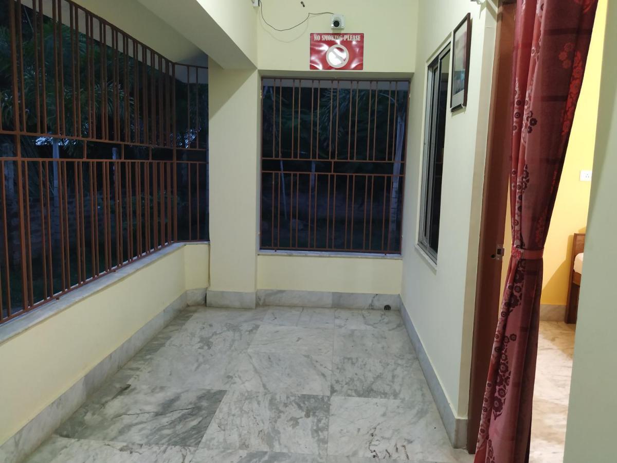 Bhalobasa Anandabas Hotel Болпур Екстериор снимка