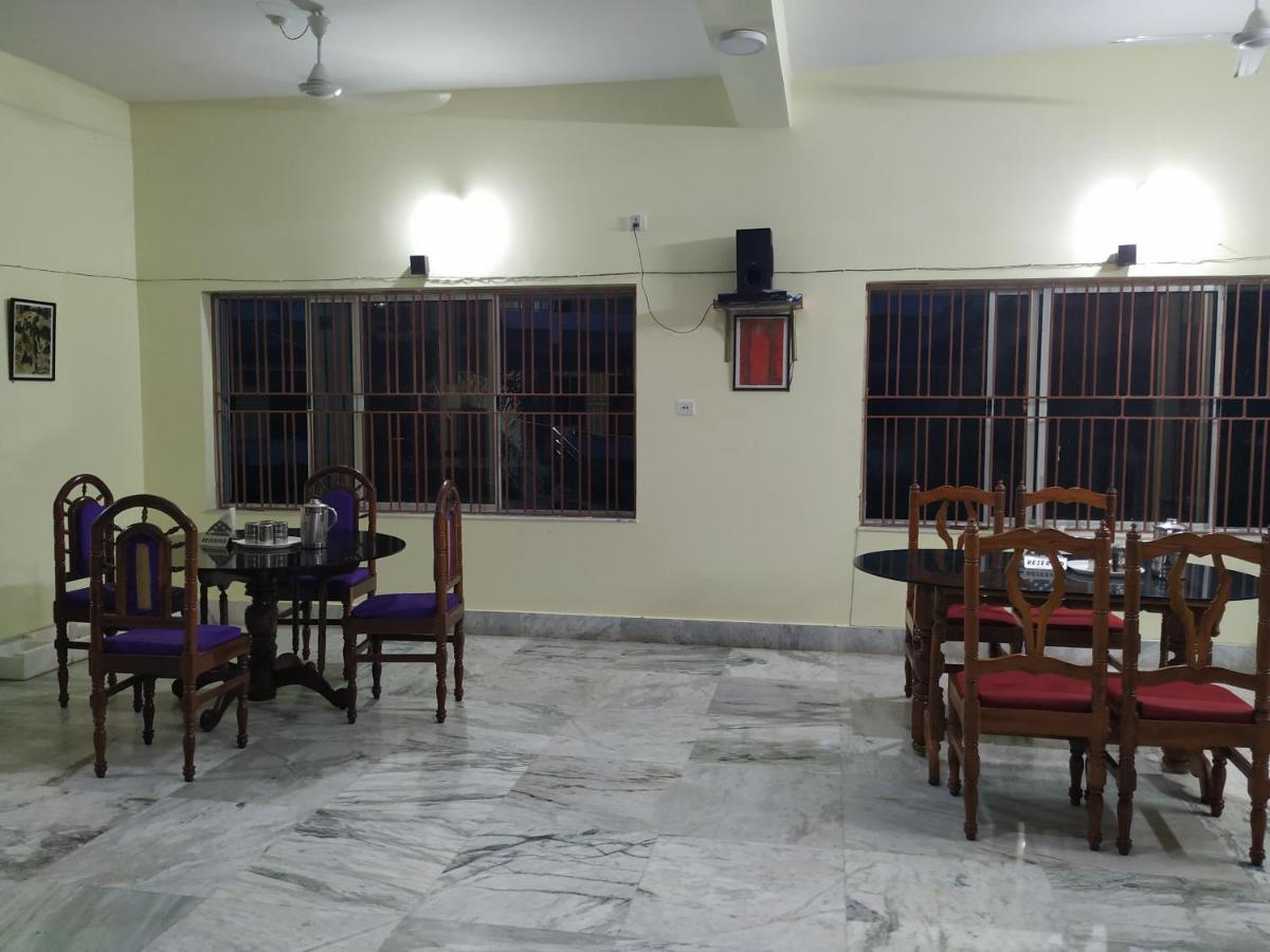Bhalobasa Anandabas Hotel Болпур Екстериор снимка