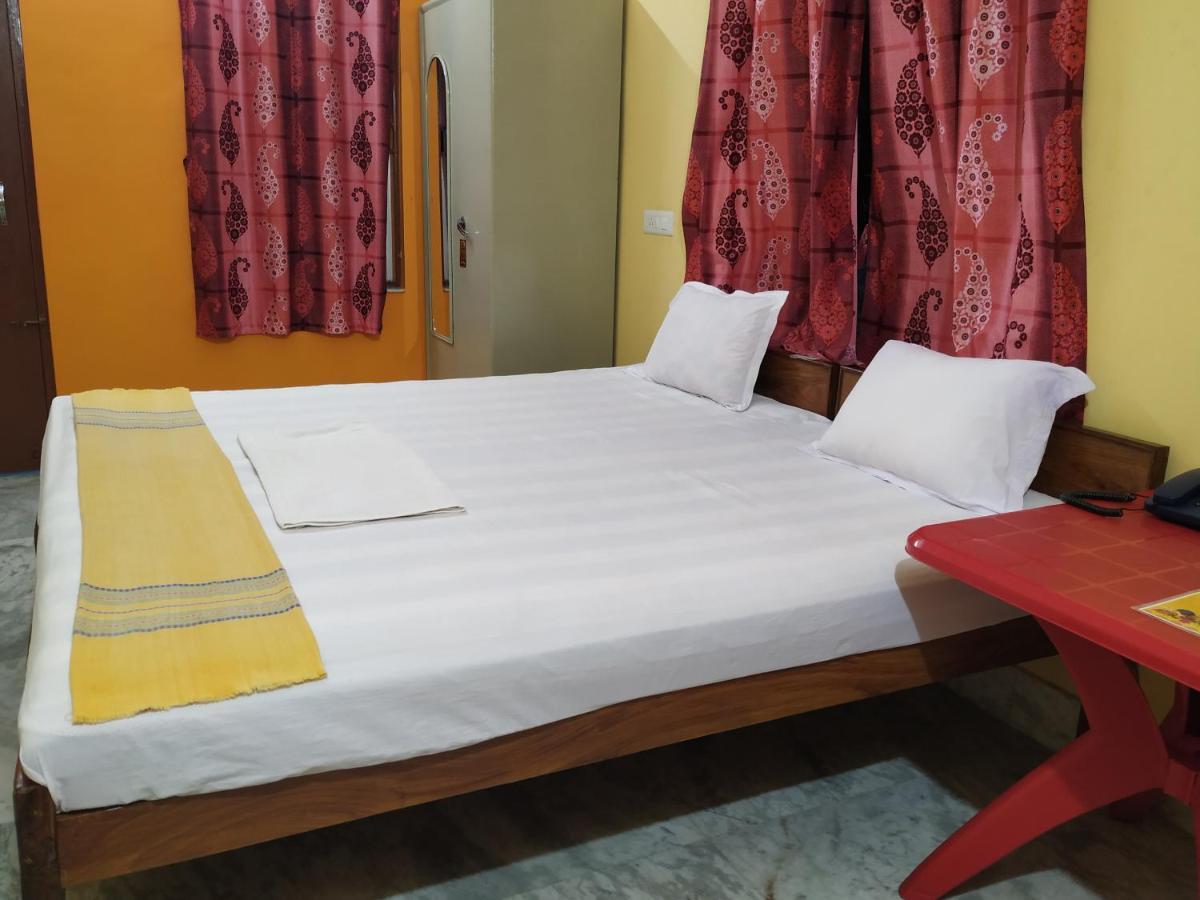 Bhalobasa Anandabas Hotel Болпур Екстериор снимка