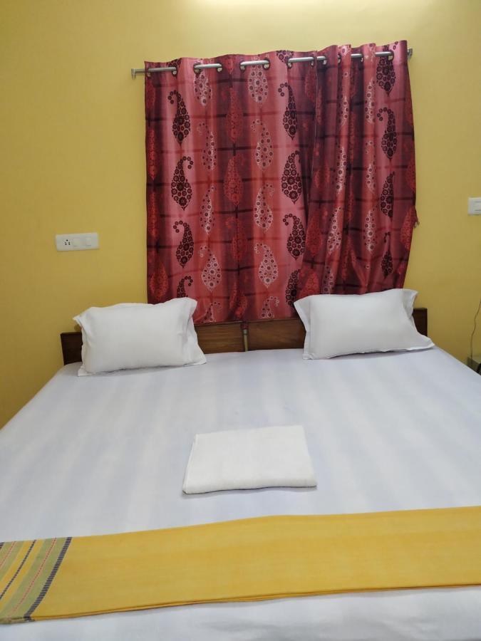 Bhalobasa Anandabas Hotel Болпур Екстериор снимка