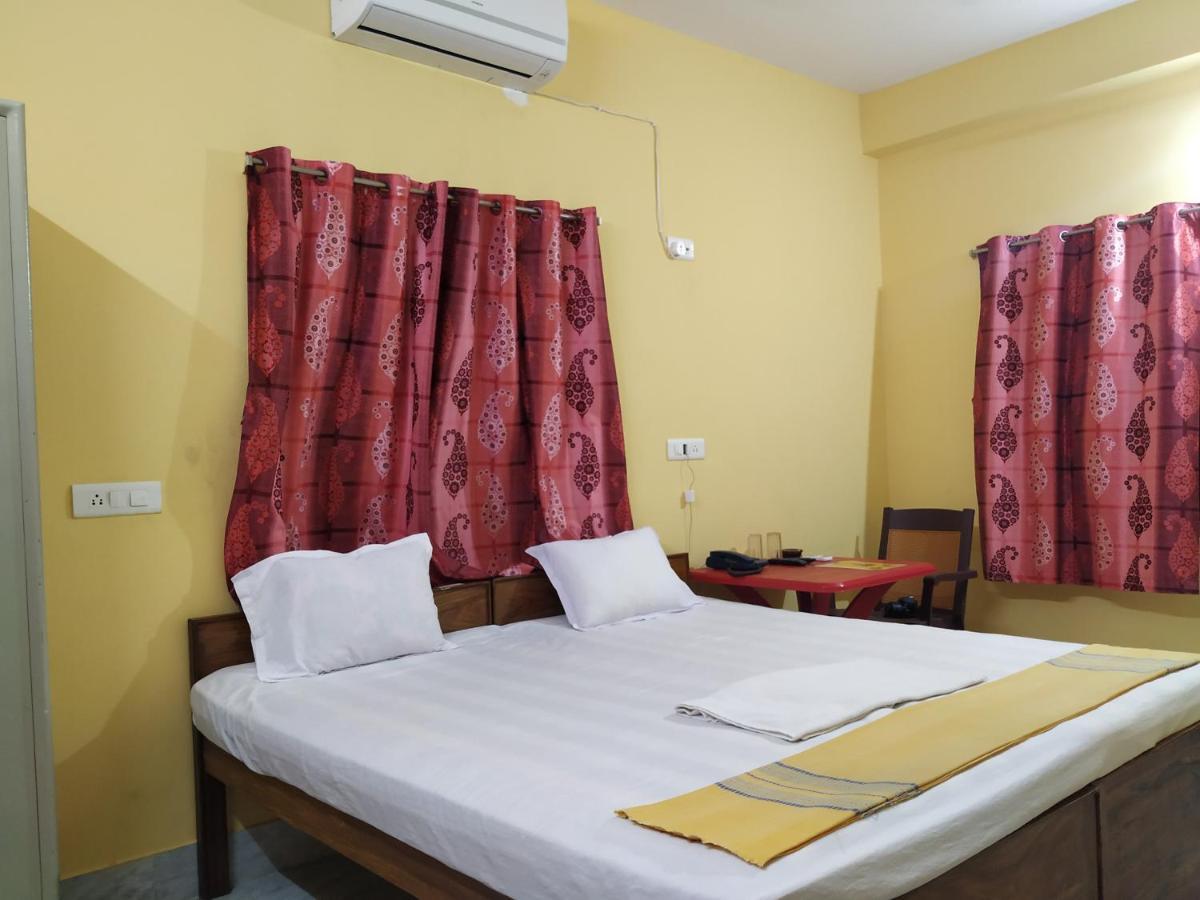 Bhalobasa Anandabas Hotel Болпур Екстериор снимка
